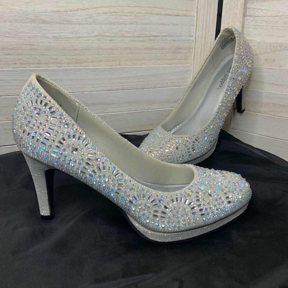 Silver Slipper Rhinestone Stud Embellished Metallic Round Toe Heel Stilettos 6.5